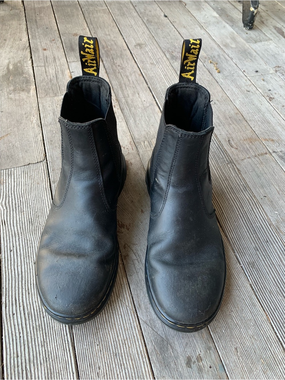 Dr Martens Unisex Embury Leather Chelsea Boot, US Size 8 Men, 9 Women lite wear